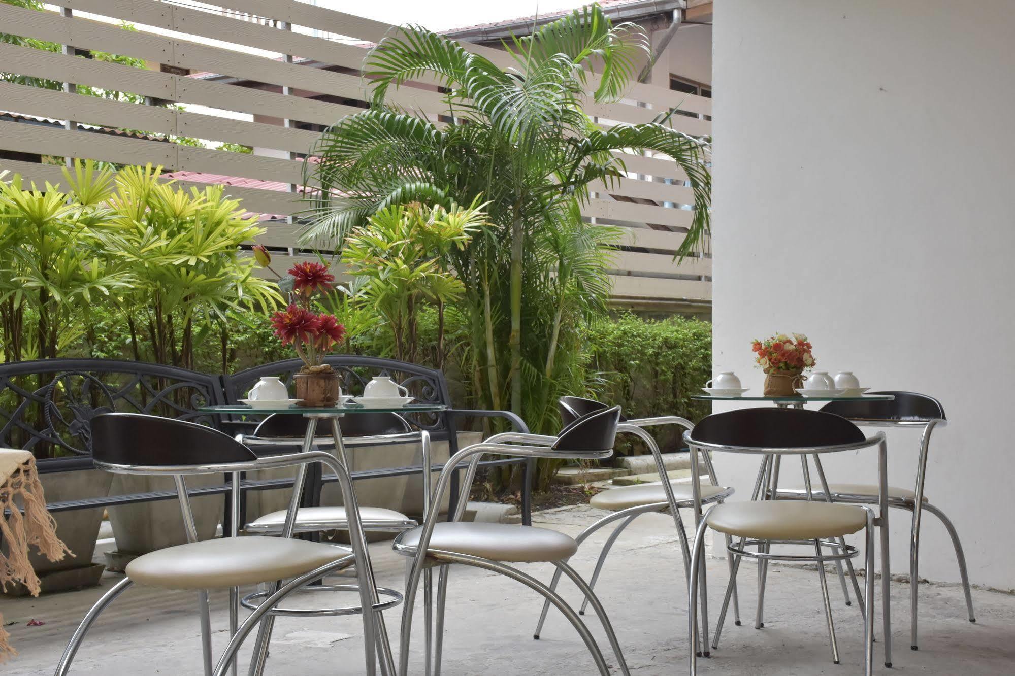 Nrv Place Apart Hotel Bangkok Ngoại thất bức ảnh